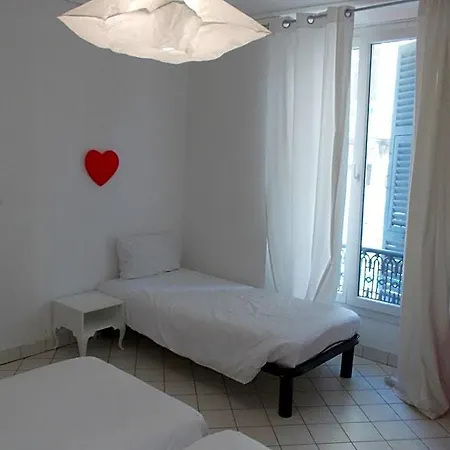 Art Hostal Niza